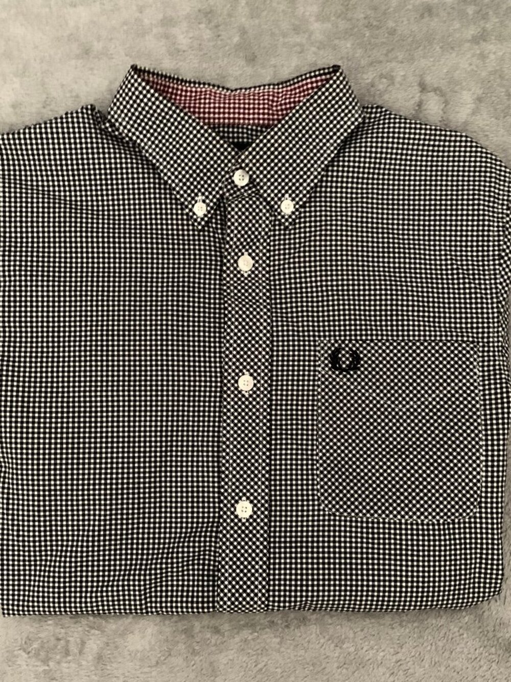 Fred Perry Gingham Button-Down Short Sleeve Shirt. Medium. Classic Fred Perry. B